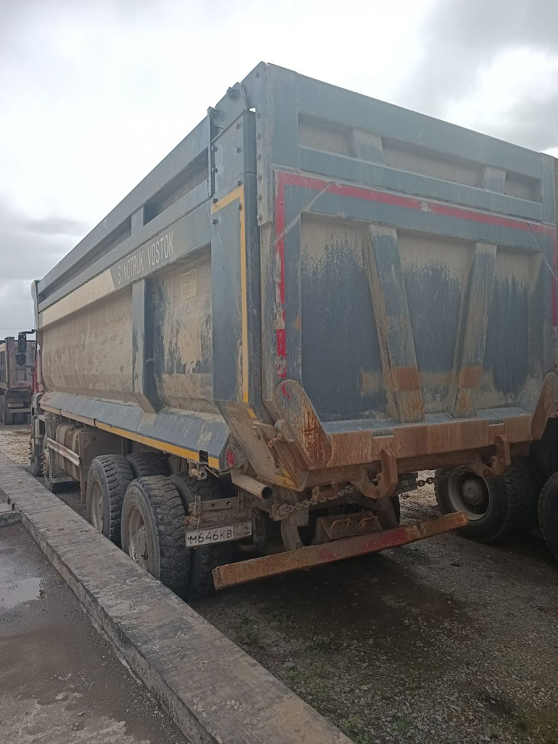 САМОСВАЛ HOWO T5G ZZ3317V386GE1 8*4 2022 в.г. 113 055 км. (27)